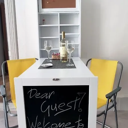 Simon Says Full Apartman In The Heart Of Apartment Budapest